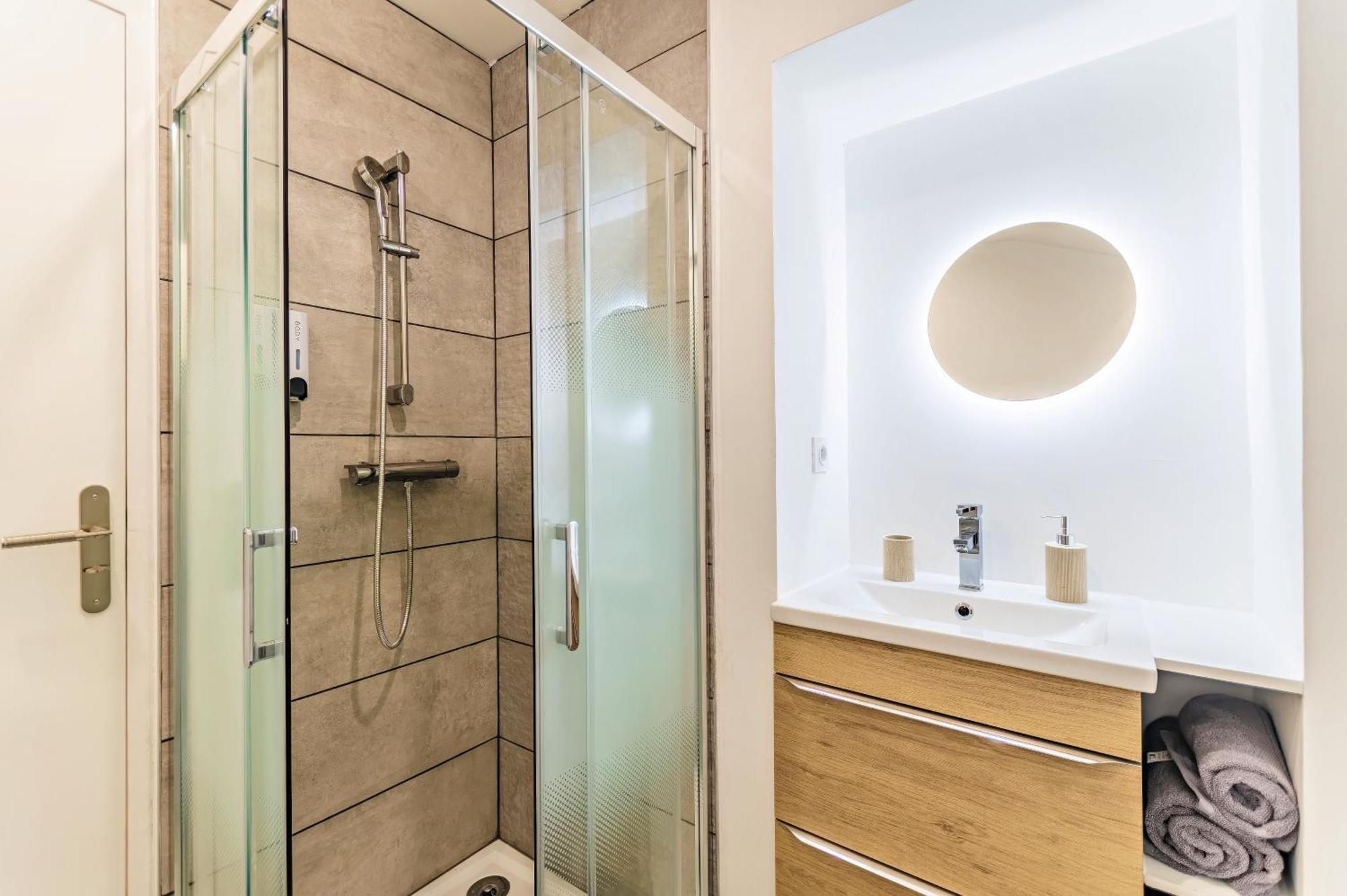 Chez Quentin & Thibaut Apartment Dagneux Екстериор снимка